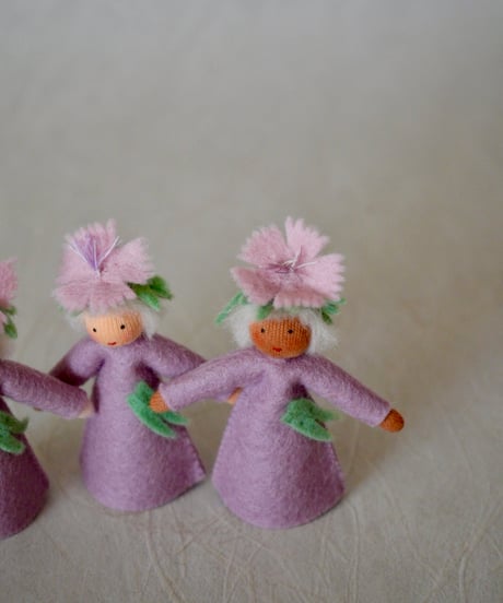 カーネーション　Medium/　Ambrosius dolls