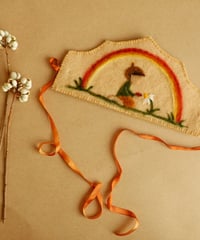 Waldorf crown / poems for butter cup
