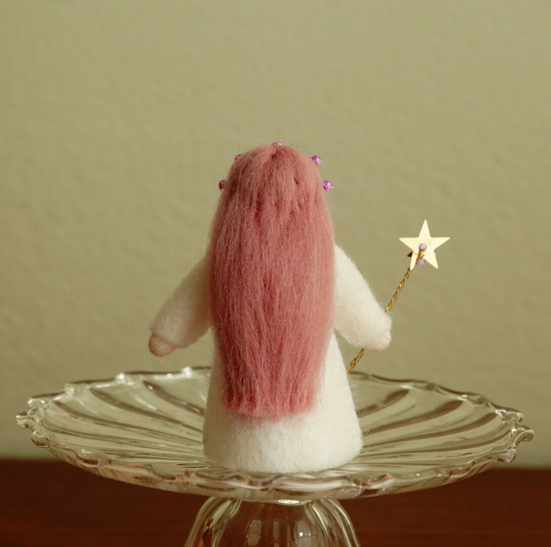 アンブロシウスフェアリー　祈りの天使、吊るせる天使 祈りの天使 ピンク | Moinapi