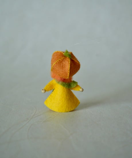 木製　ハンギング /　Ambrosius dolls
