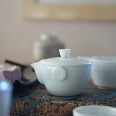 宝瓶　菊花