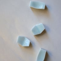 青磁　六角箸置