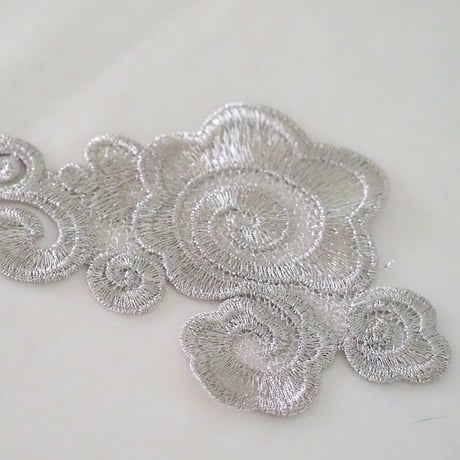 刺繍パーツ　吉祥雲レース