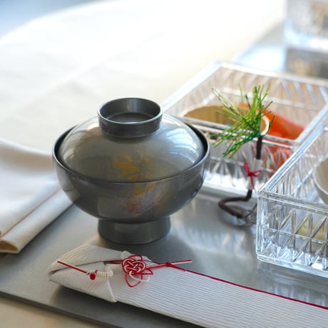 胴張盆梅彫  天然木 漆器 膳 トレイ 5枚セット未使用 箱あり 胴張盆梅彫 天然木 漆器 膳 トレイ 5枚セット未使用 箱