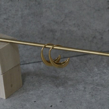 The moon pierce gold 316L