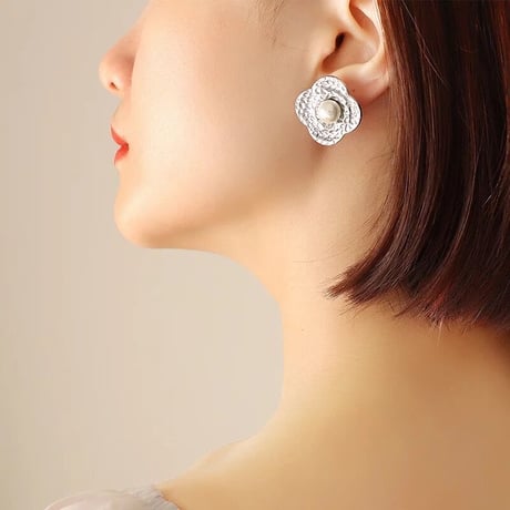 Trad flower pearl piearce silver 316L