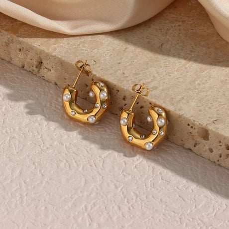 C-shaped chunky pearl zircon pierce gold  316L