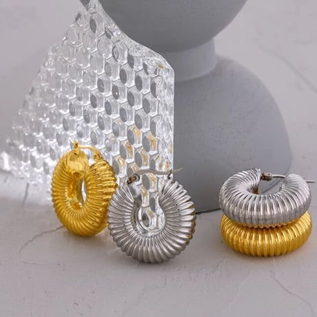 Hollowout hoop pierce gold 316L