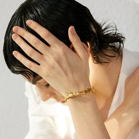 Irregular geometry open bracelet gold 316L