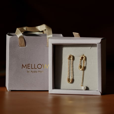 GIFT BOX