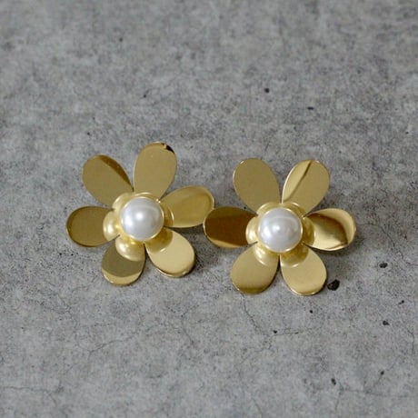 CATEGORY ピアス | MELLOW by Ayaka Mori