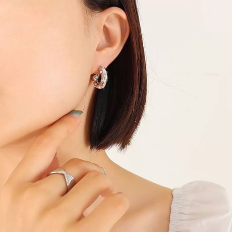C-shaped chunky pearl zircon piearce silver  316L