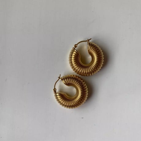 Hollowout hoop pierce gold 316L