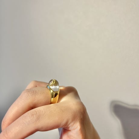 Clear resin round ring gold 316L