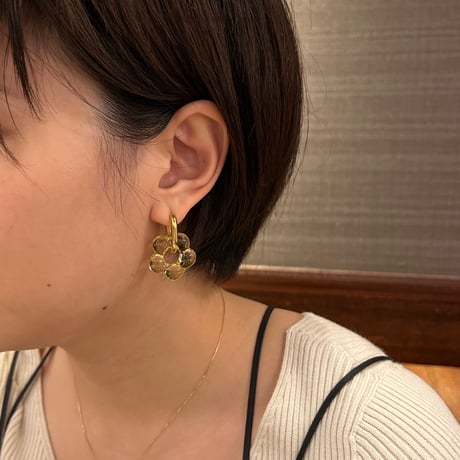 Glass flower hoop pierce yellow×gold 316L