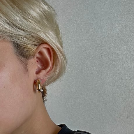 C-shaped chunky pearl zircon earrings gold  316L