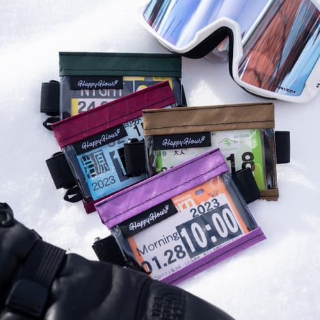 SKI LIFT PASS-CASE