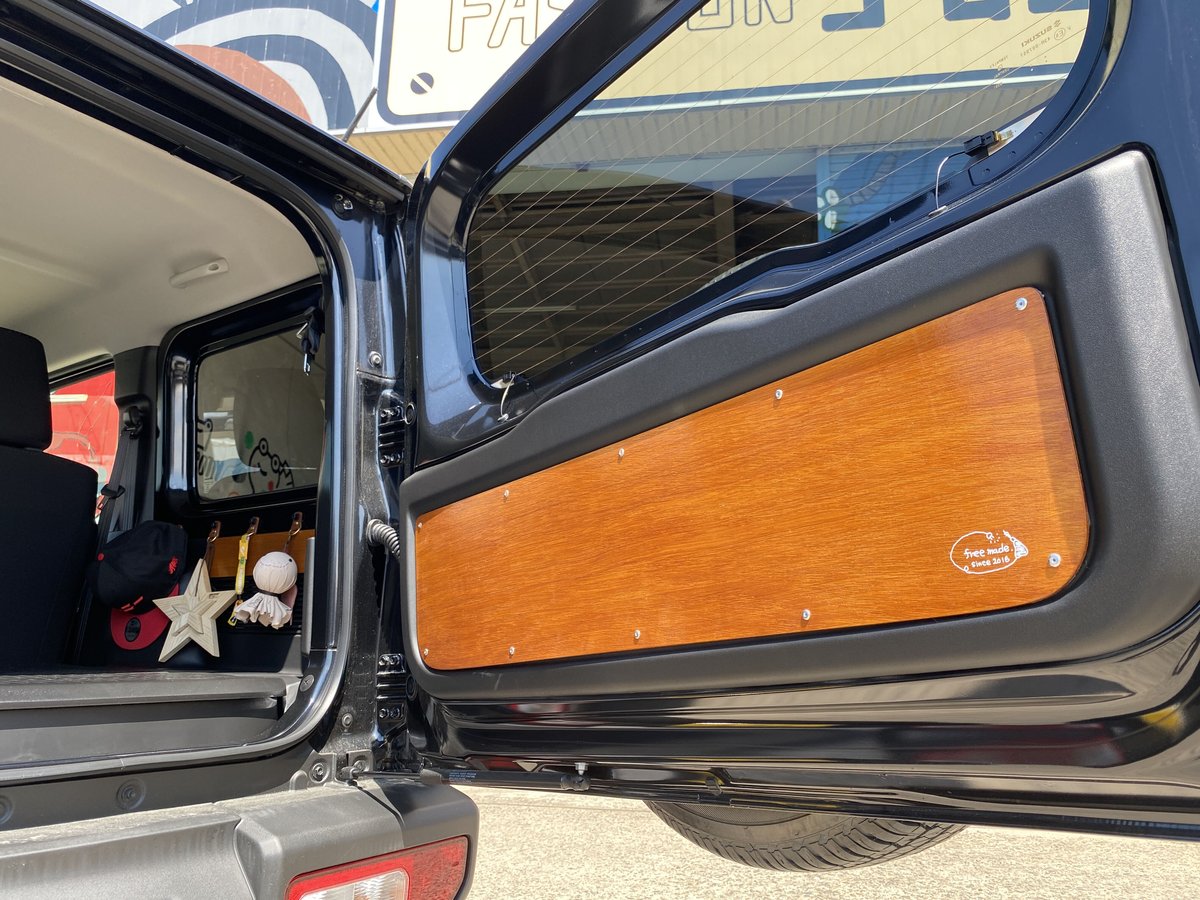リアウッドパネルセット【車検対応】from FREE MADE NIIGATA《JB64/74