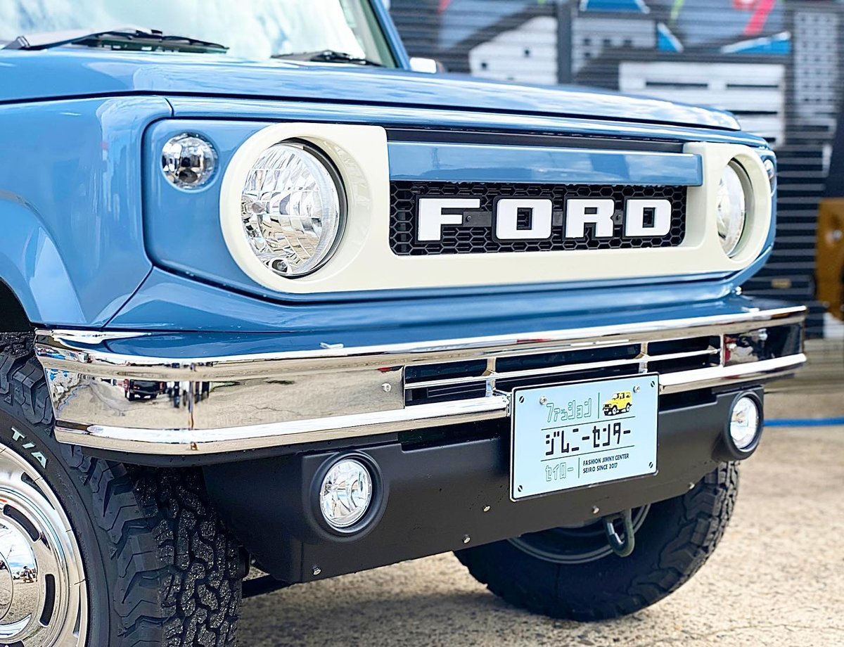 値下げ‼︎ジムニー JB64W わずらわし ☆メッキフロントバンパーパネル 