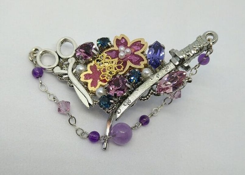 桜舞う、守りの髪飾りポニーフック(薬研藤四郎) | image工房 STORE