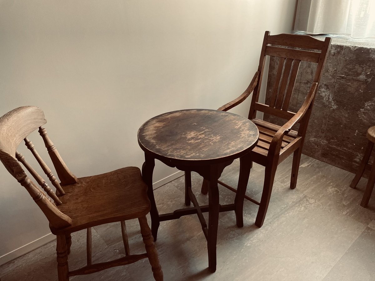 antique chair 01 605 | HOTEL MORNING BOX OSAKA antique chair 01 605 | HOTEL MORNING BOX OSAKA