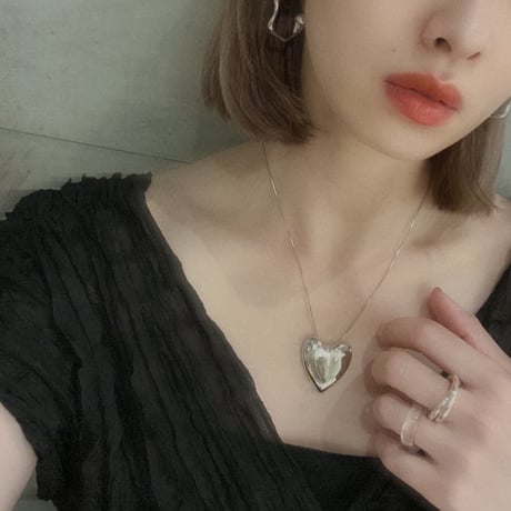 【i∀ri 】 Heart beat necklace