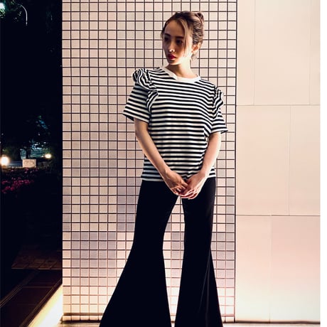 【i∀ri 】 Ruffle border T-shirt