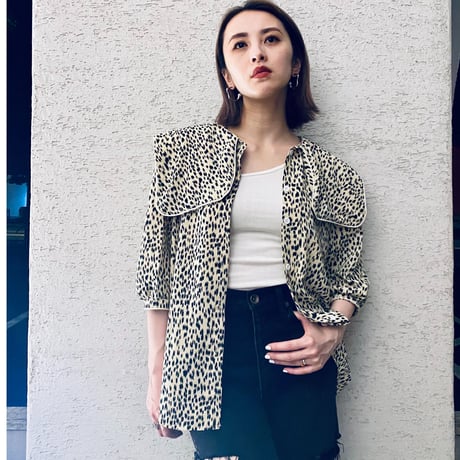 【i∀ri 】Reopard capecollar blouse