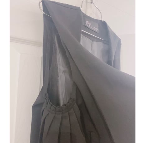 【i∀ri 】Side pleats gilet