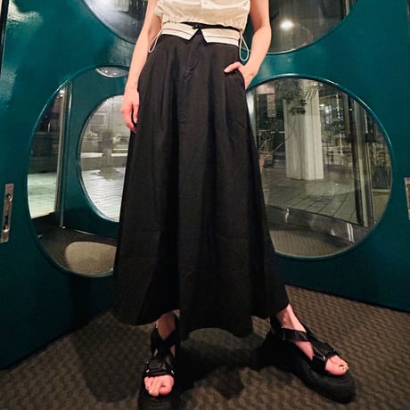 Cover belt skirt