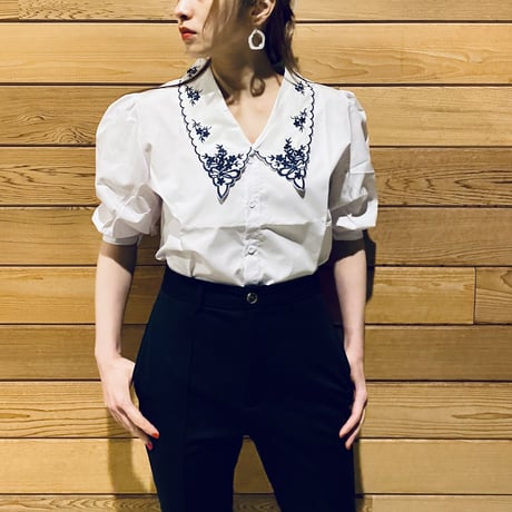 【i∀ri 】classical Florets blouse