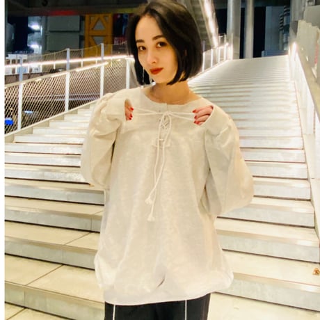 【i∀ri 】Balloon sleeve sweat