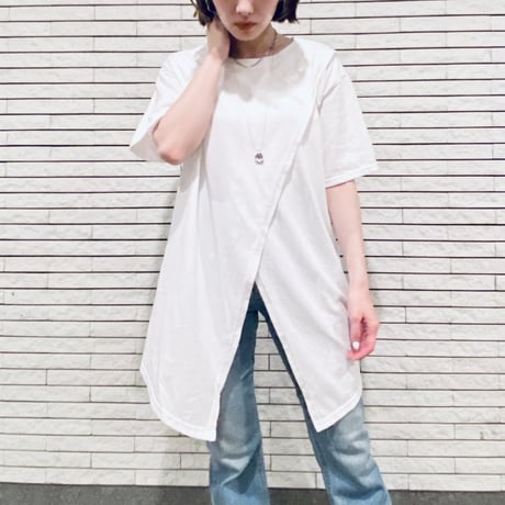 【i∀ri 】Asymmetry Slit tee