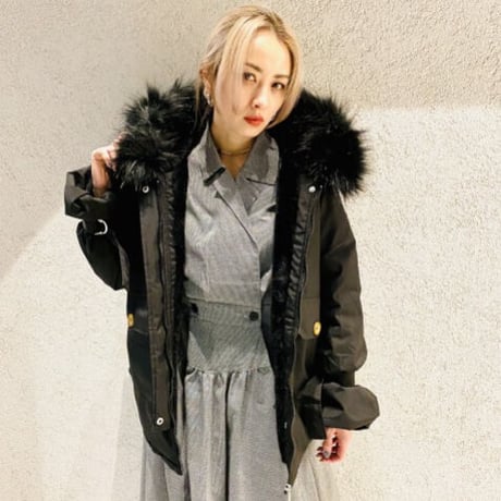 【i∀ri 】Mat black downcoat