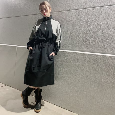 【i∀ri 】Zip one-piece dress