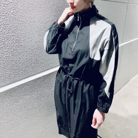 【i∀ri 】Zip one-piece dress