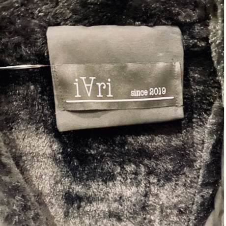 【i∀ri 】Mat black downcoat