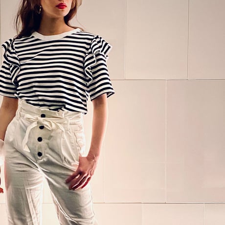 【i∀ri 】 Ruffle border T-shirt