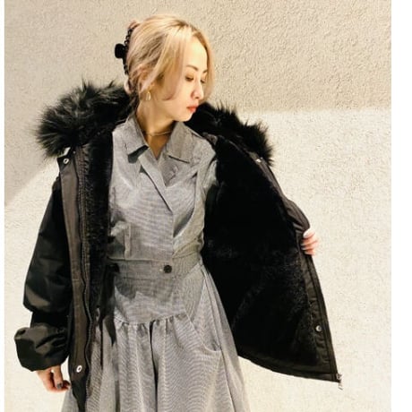 【i∀ri 】Mat black downcoat