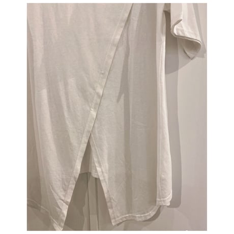 【i∀ri 】Asymmetry Slit tee