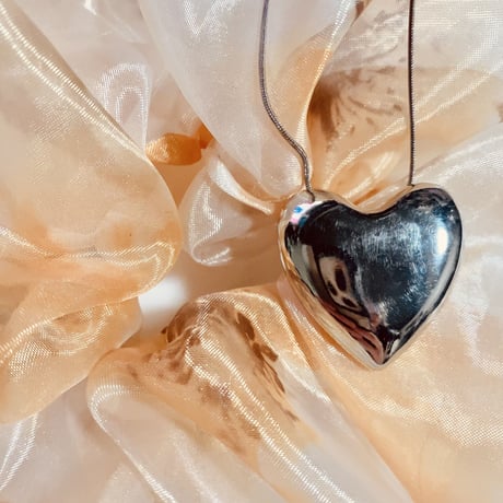 【i∀ri 】 Heart beat necklace