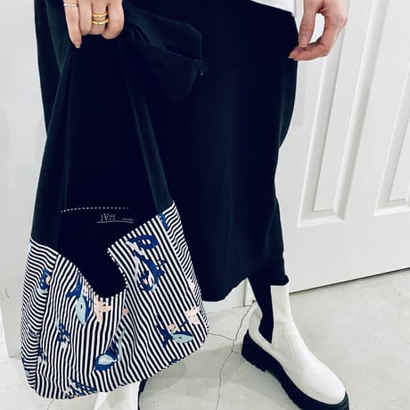 【i∀ri 】Stripe flower bag