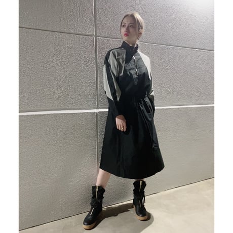 【i∀ri 】Zip one-piece dress
