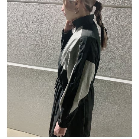 【i∀ri 】Zip one-piece dress