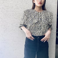 【i∀ri 】Reopard capecollar blouse