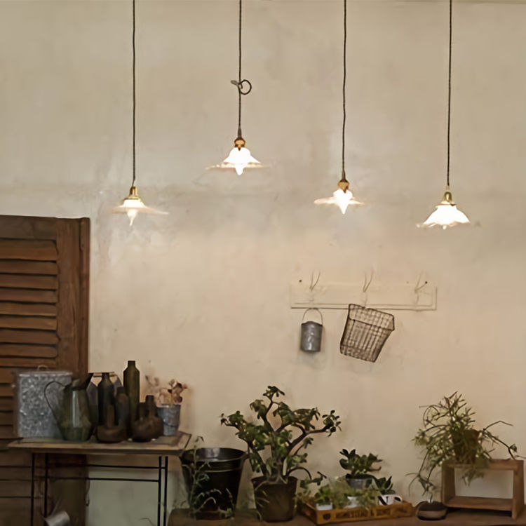 アンティーク フラワー型 ミルクガラスシェード シャンデリア 6灯 天井照明 アンティーク フラワー型 ミルクガラスシェード シャンデリア 6灯 天井照明