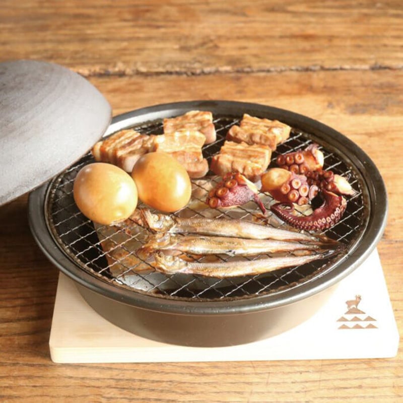 陶のくんせい鍋 ふつう かもしか道具店 燻製 アウトドア 陶のくんせい鍋 ふつう かもしか道具店 燻製 アウトドア