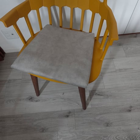 フランス製生地のチェアクッション 台形 グレー