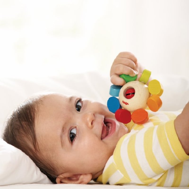 カラーフラワー ハバ HABA こども ベビー 赤ちゃん ラトル 人気 知育