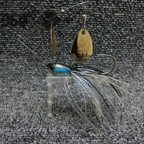 1860: used lure spinnerbait